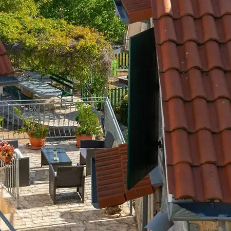 Vito - With Heated Pool, Whirlpool, Gym * Sarici (Split-Dalmatia)