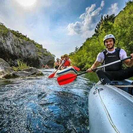 Vito - With Heated Pool, Whirlpool, Gym * Sarici (Split-Dalmatia)