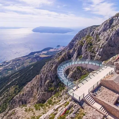 Vito - With Heated Pool, Whirlpool, Gym