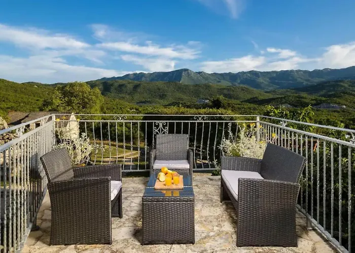 Vito - With Heated Pool, Whirlpool, Gym