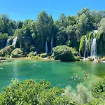 Vito - With Heated Pool, Whirlpool, Gym بيت للعطل Sarici (Split-Dalmatia)
