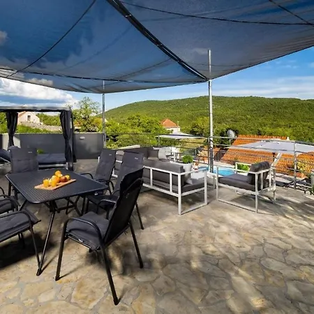 Vito - With Heated Pool, Whirlpool, Gym Holiday home